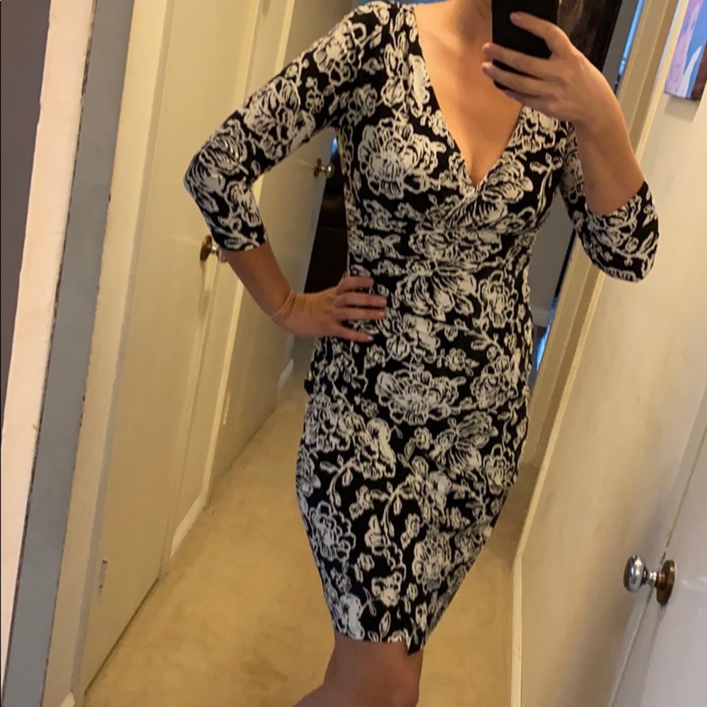 Dress - Picture 3 of 7